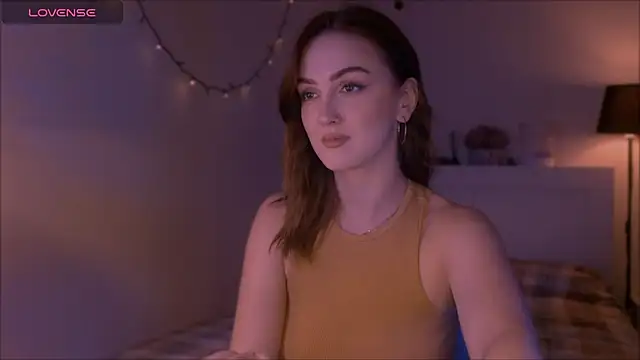 Snapshot of LilyFarey chatting on 09/24/25, 04:46 LilyFarey online show from 09/24/25, 04:46