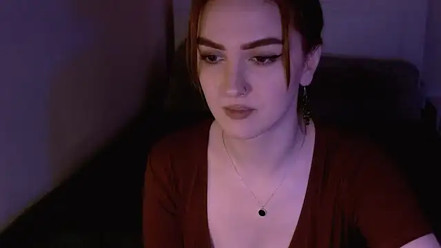 Snapshot of LilyFarey chatting on 12/24/24, 08:27 LilyFarey online show from 12/24/24, 08:27