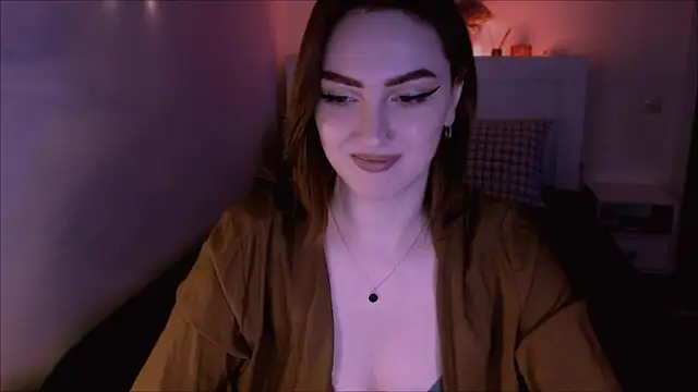 Snapshot of LilyFarey chatting on 01/09/25, 05:22 LilyFarey online show from 01/09/25, 05:22