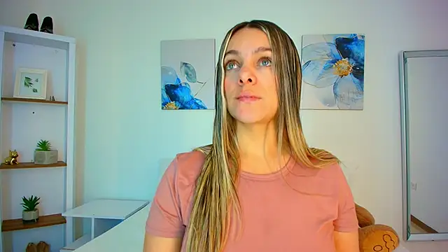 Isabella Harley online show from 03/10/26, 01:26