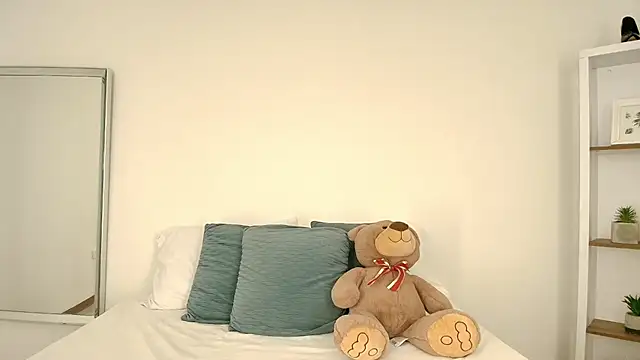 Isabella Harley online show from 02/09/26, 01:20