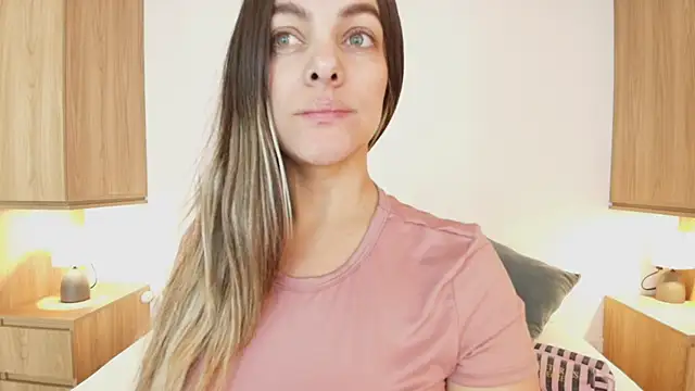 Isabella Harley online show from 12/02/25, 02:19