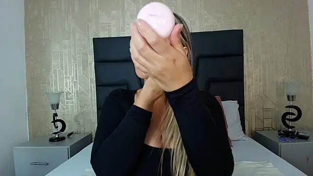 Isabella Harley online show from 01/17/26, 01:58