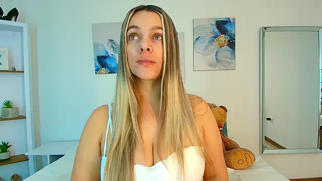 Isabella Harley online show from 03/03/26, 01:29