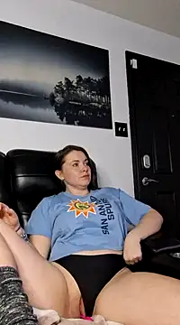 Dawnellecums online show from 02/02/25, 03:21