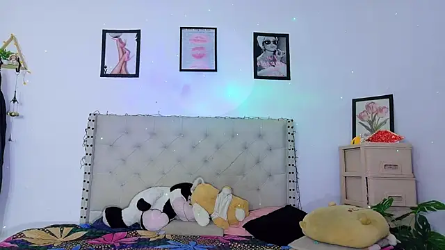 Sweet baby hellen online show from 03/20/26, 08:10