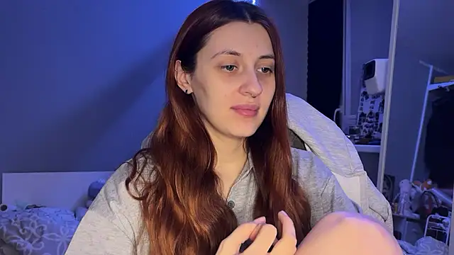 Uniarten online show from 04/12/26, 06:22