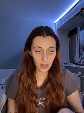 Uniarten online show from 11/25/25, 06:19