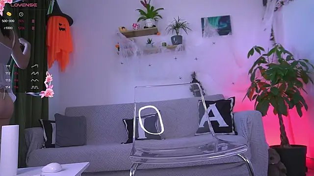 lildiaa online show from 11/03/25, 09:13