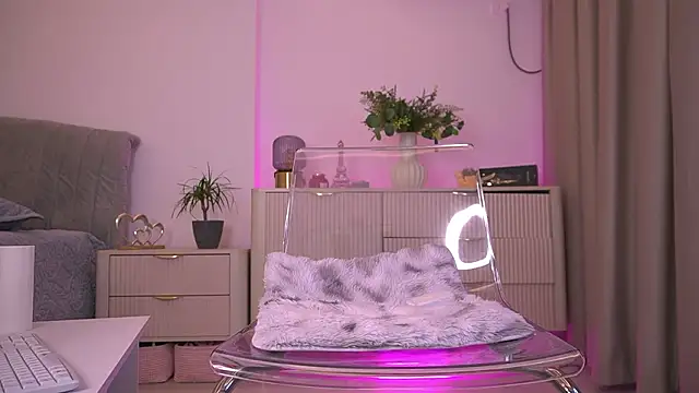 lildiaa online show from 03/17/26, 09:51