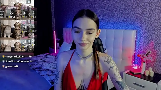 Snapshot of SophieCatty chatting on 03/19/25, 12:34 SophieCatty online show from 03/19/25, 12:34