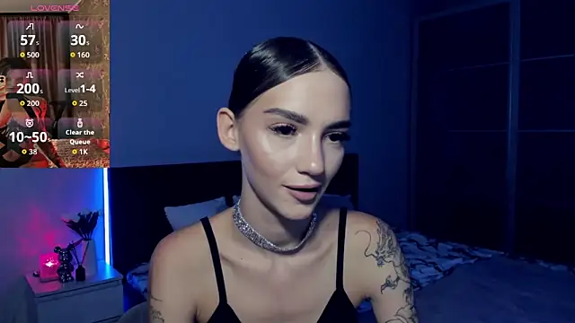 Snapshot of SophieCatty chatting on 09/19/25, 01:26 SophieCatty online show from 09/19/25, 01:26
