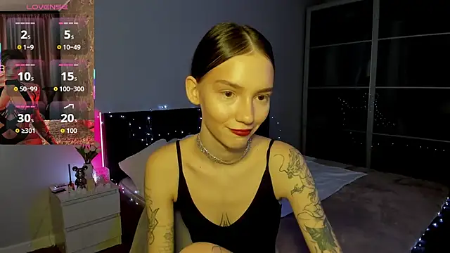 SophieCatty online show from 03/07/26, 09:16