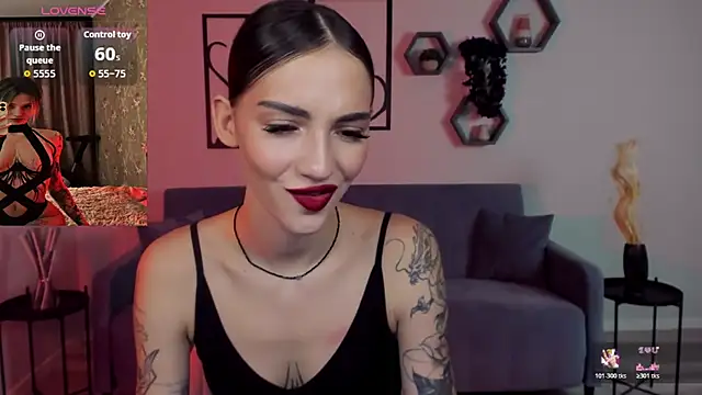 SophieCatty online show from 11/20/25, 12:00