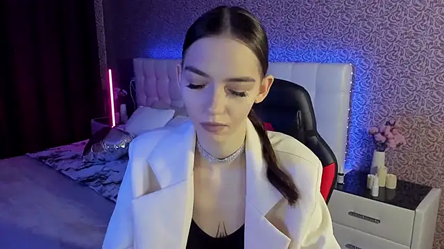Snapshot of SophieCatty chatting on 02/25/25, 06:47 SophieCatty online show from 02/25/25, 06:47