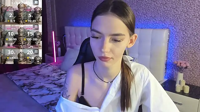 Snapshot of SophieCatty chatting on 02/09/25, 07:05 SophieCatty online show from 02/09/25, 07:05