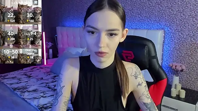 Snapshot of SophieCatty chatting on 02/04/25, 06:36 SophieCatty online show from 02/04/25, 06:36