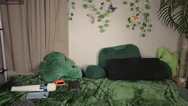 AnnaGingerDD online show from 10/23/25, 04:22