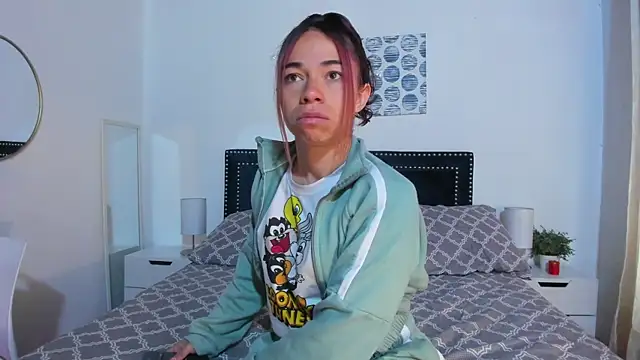 ZulyMichels online show from 02/18/26, 12:23