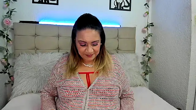 yayita mature online show from 09/27/25, 01:28