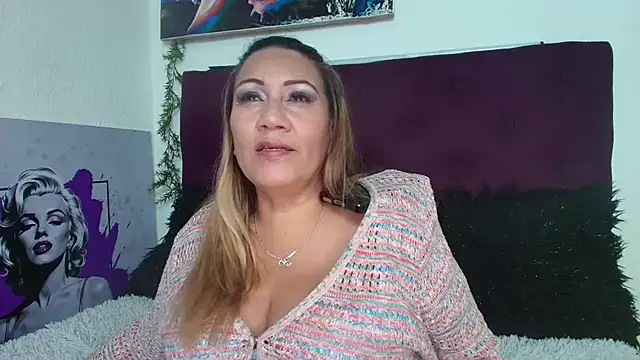 Snapshot of yayita_mature chatting on 07/12/26, 01:45 yayita mature online show from 07/12/26, 01:45