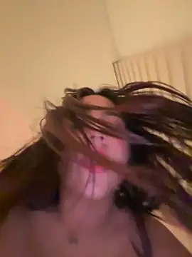 Snapshot of marcimaa chatting on 02/22/25, 03:23 marcimaa online show from 02/22/25, 03:23