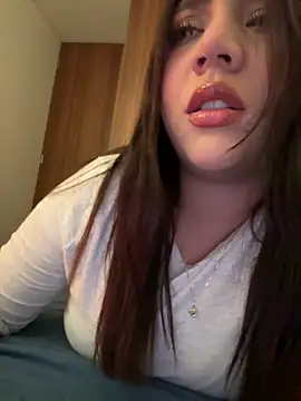 Snapshot of marcimaa chatting on 01/28/25, 12:05 marcimaa online show from 01/28/25, 12:05