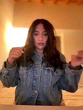 Snapshot of marcimaa chatting on 10/30/25, 11:56 marcimaa online show from 10/30/25, 11:56