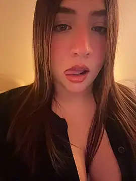 Snapshot of marcimaa chatting on 04/19/26, 12:55 marcimaa online show from 04/19/26, 12:55