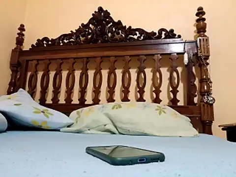 White rabbit  online show from 02/13/26, 09:37