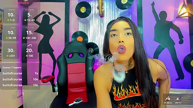 nickyminach  online show from 11/29/25, 07:25