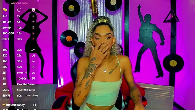 nickyminach  online show from 02/17/26, 03:15