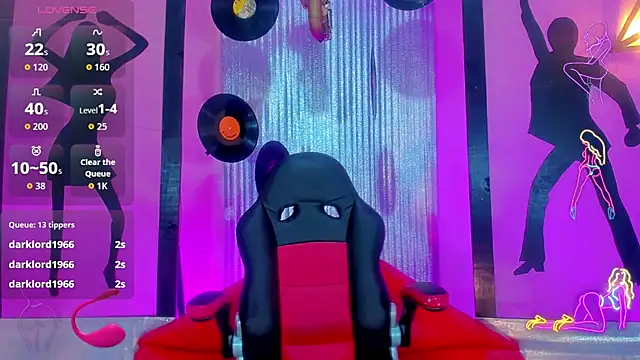 nickyminach  online show from 11/08/25, 07:17