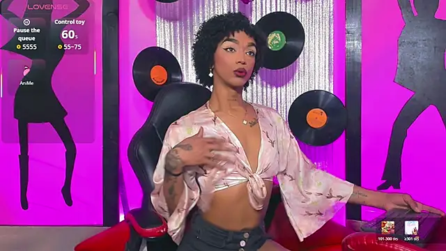 nickyminach  online show from 03/10/26, 07:18