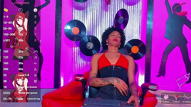 nickyminach  online show from 04/15/26, 07:58