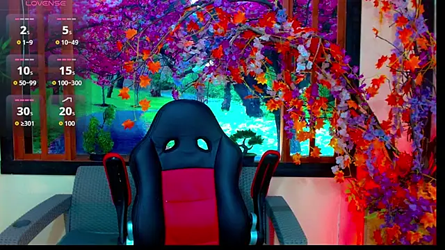 nickyminach  online show from 11/05/25, 12:08