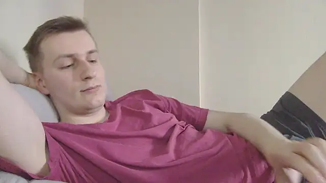 Snapshot of your_andy chatting on 03/06/26, 08:20 your andy online show from 03/06/26, 08:20