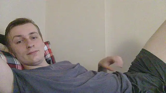 Snapshot of your_andy chatting on 09/18/25, 06:49 your andy online show from 09/18/25, 06:49