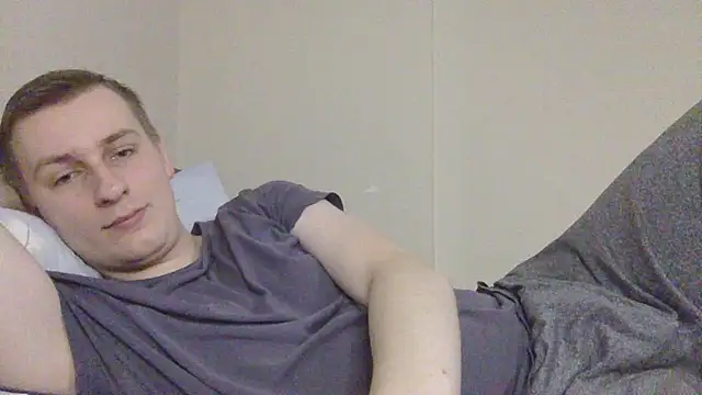 Snapshot of your_andy chatting on 11/30/25, 08:26 your andy online show from 11/30/25, 08:26