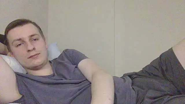 Snapshot of your_andy chatting on 12/15/25, 07:47 your andy online show from 12/15/25, 07:47