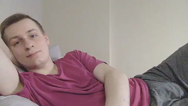 Snapshot of your_andy chatting on 03/11/26, 07:46 your andy online show from 03/11/26, 07:46