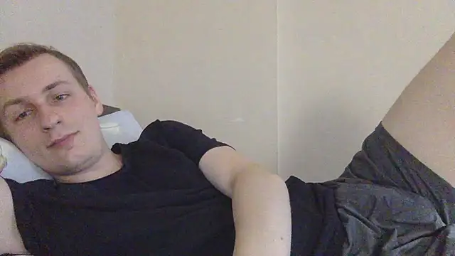 Snapshot of your_andy chatting on 09/09/25, 06:12 your andy online show from 09/09/25, 06:12