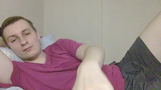 Snapshot of your_andy chatting on 12/19/25, 08:27 your andy online show from 12/19/25, 08:27