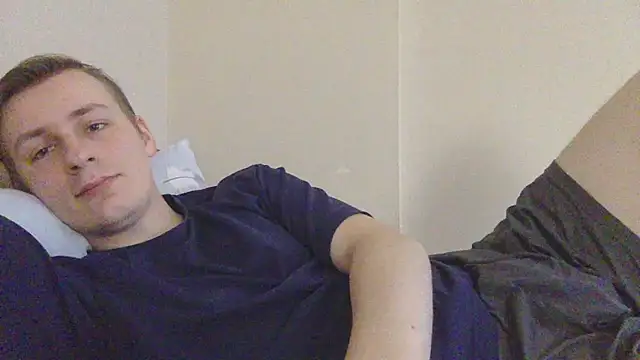 Snapshot of your_andy chatting on 09/24/25, 06:31 your andy online show from 09/24/25, 06:31