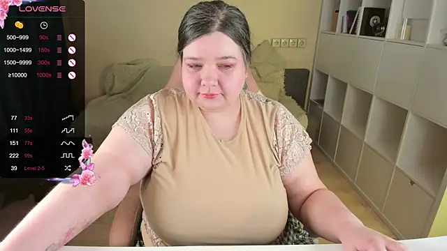 PlumPie online show from 11/19/25, 01:55