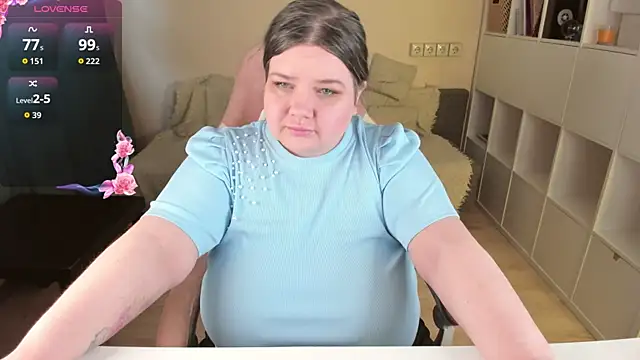 PlumPie online show from 04/02/26, 03:51