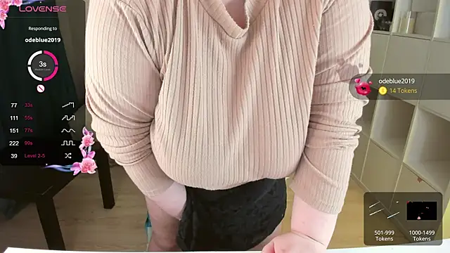 PlumPie online show from 09/27/25, 03:29