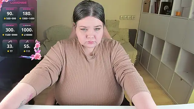 PlumPie online show from 02/19/26, 02:36