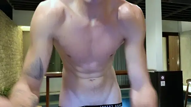 Snapshot of Cryptikov chatting on 02/06/26, 01:29 Cryptikov online show from 02/06/26, 01:29