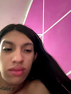 Ortegakim online show from 11/07/25, 10:13